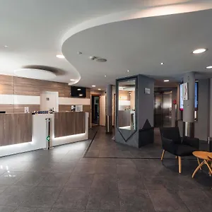 Hotel Aero44 Airport